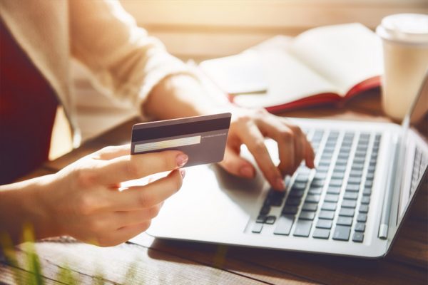 online-shopping-concept.jpg online-shopping-concept.jpg